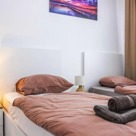 2 Bedroom 1227