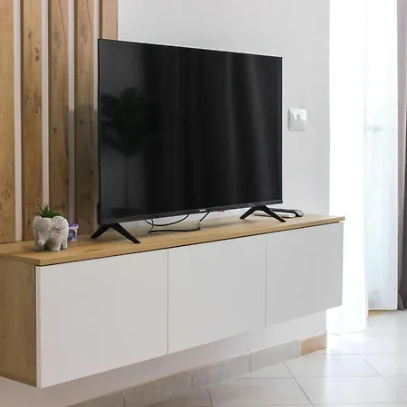 2 Bedroom 1227 *