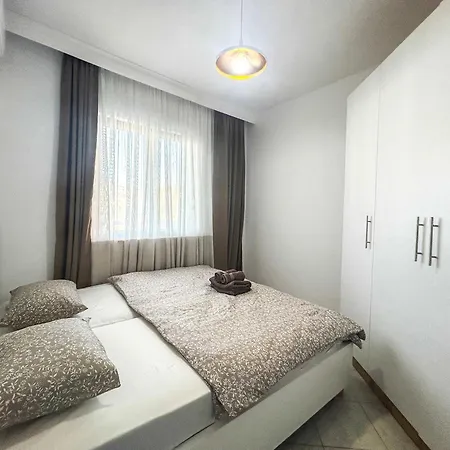 2 Bedroom 1227 *