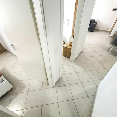 아파트 2 Bedroom 1227 *