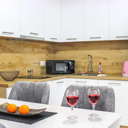 2 Bedroom 1227 아파트 *